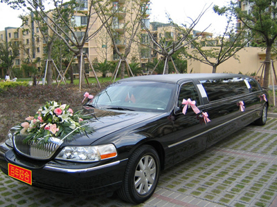 25_足不出户就能享受婚庆租车-提供24 小时租车预定_宜昌